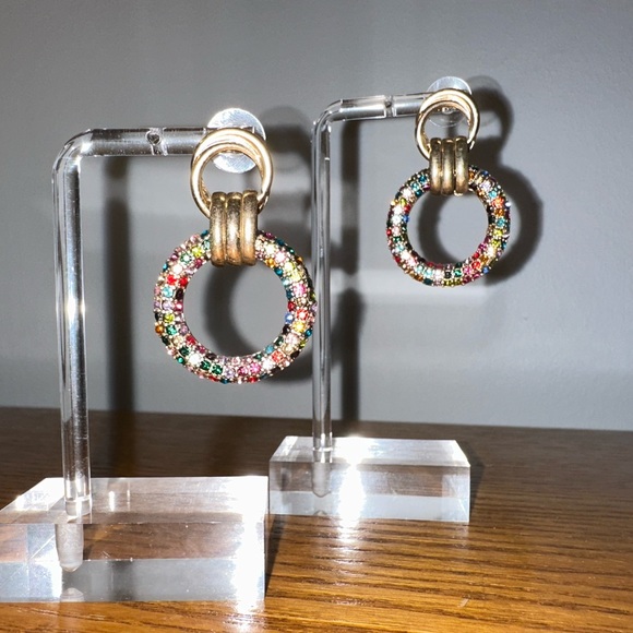Multicolored rhinestone and gold earrings - Picture 7 of 8